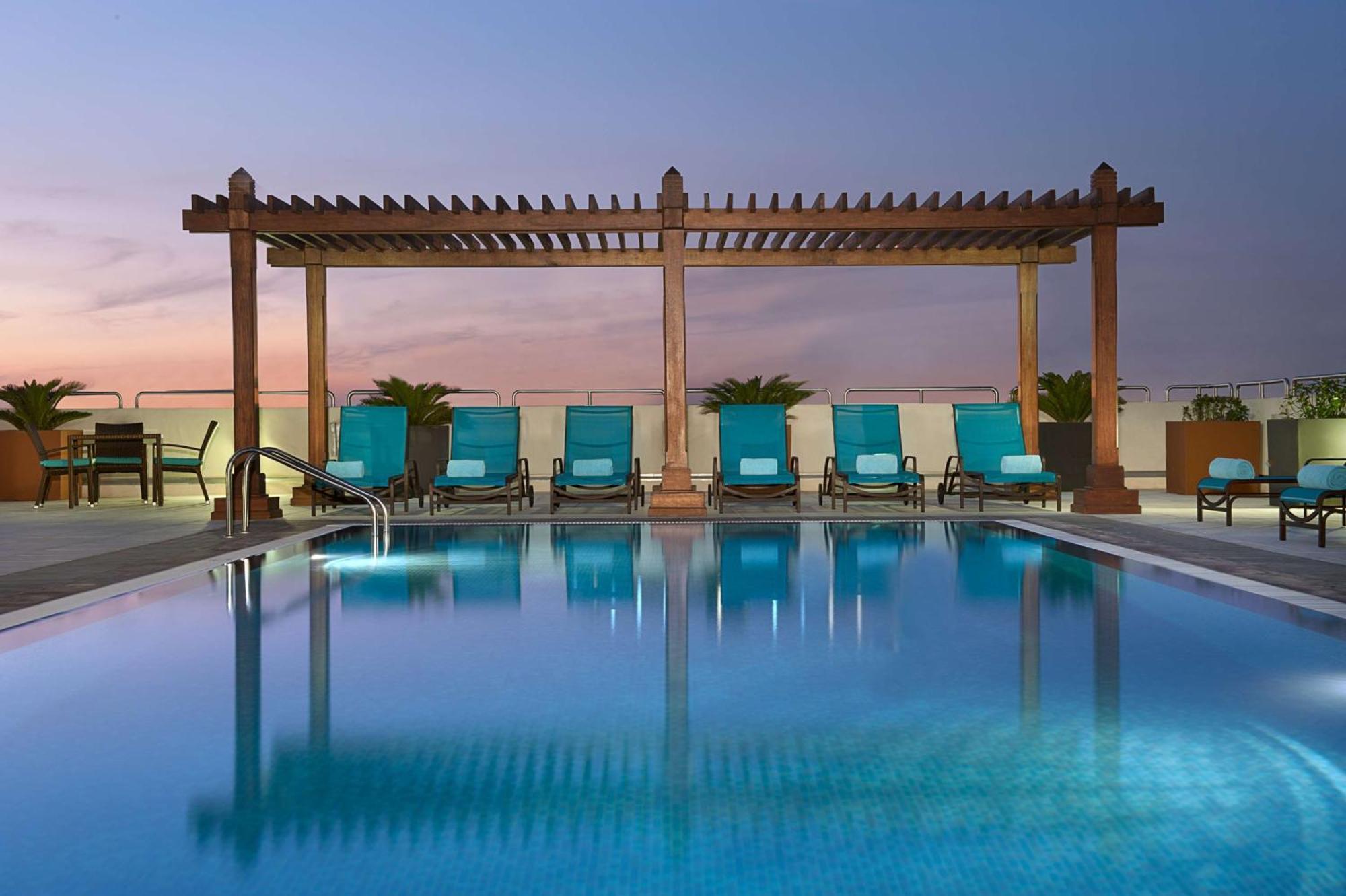 Hilton Garden Inn Dubai Jumeirah Exterior photo